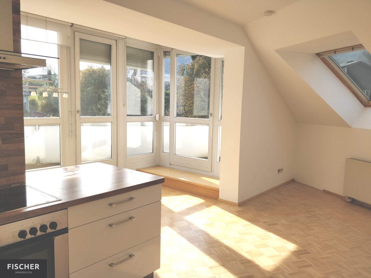 Miete - 2-Zimmer-Dachgeschoß-Wohnung in toller Wohnlage Nähe Villach-Warmbad