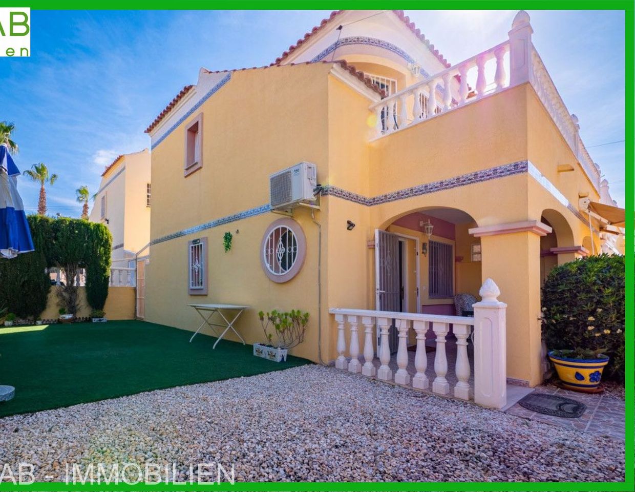 TOP - LAGE | TOP - PREIS | STADT - MEER - POOL | STADTHAUS | TERASSE | SÜD - SPANIEN