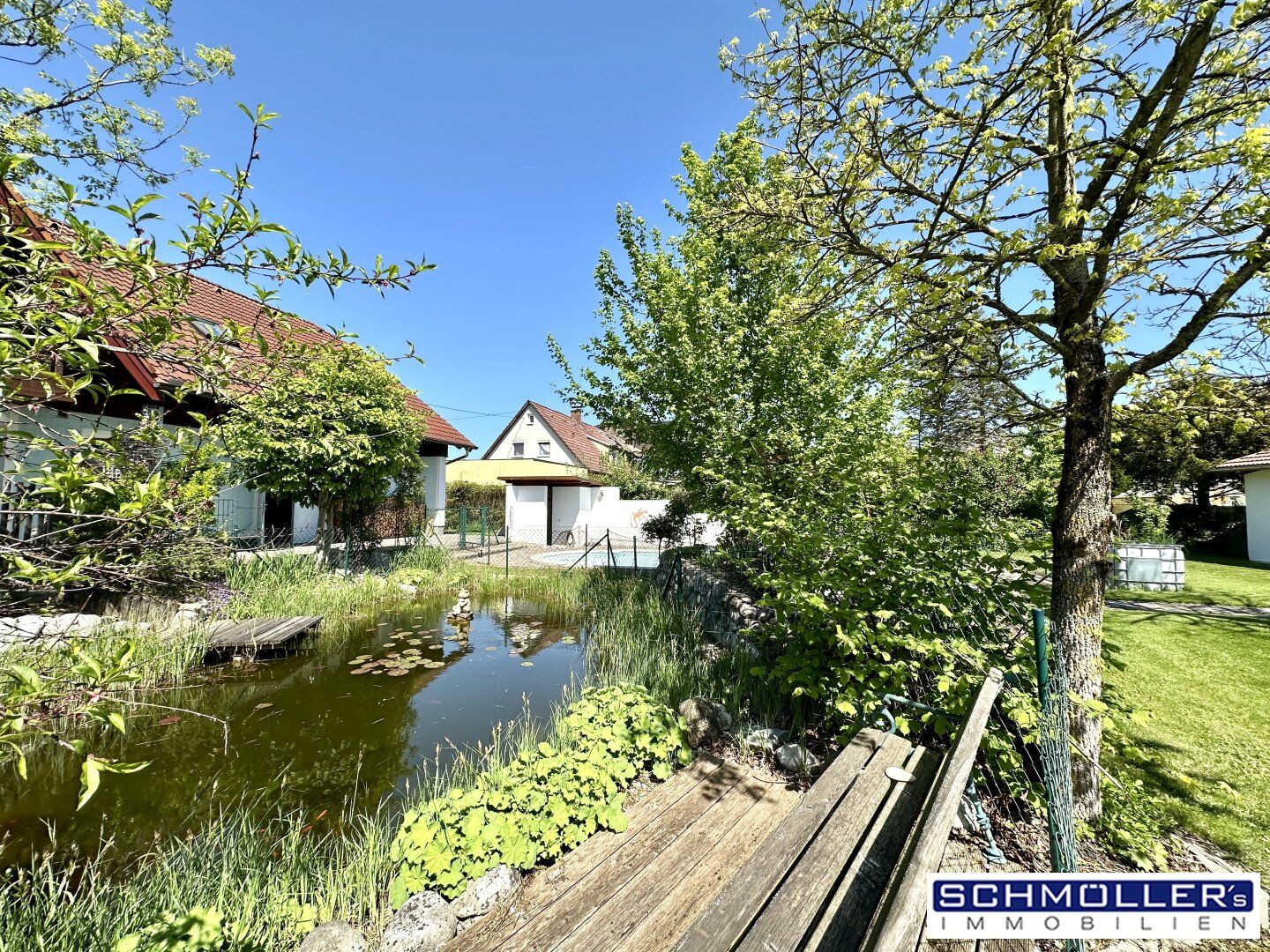 Familiendomizil mit Pool und Gartenparadies am Stadtrand von Wels