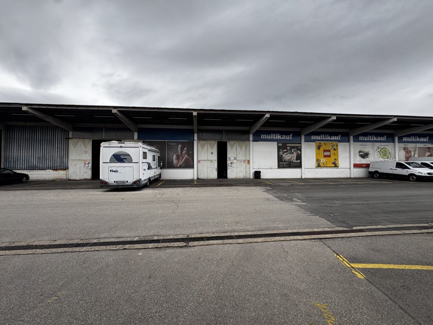 Moderne Halle mit 4 m Höhe und LKW-Zufahrt - ca. 355,5 m² im 21. Bezirk. Flexibel Nutzbar - Ansicht 5