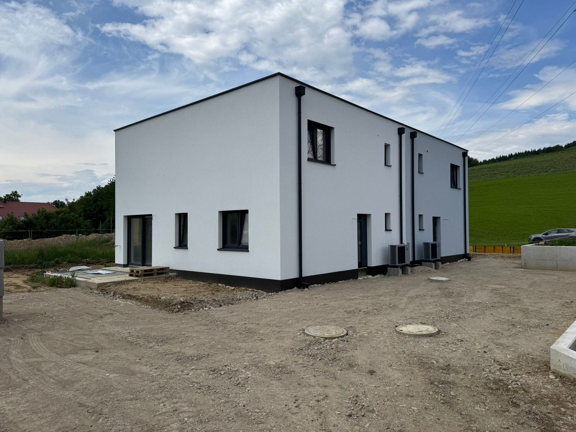 Energieeffiziente Doppelhaushälfte in Top-Lage mit Hochwertiger Bauqualität (Top 1)