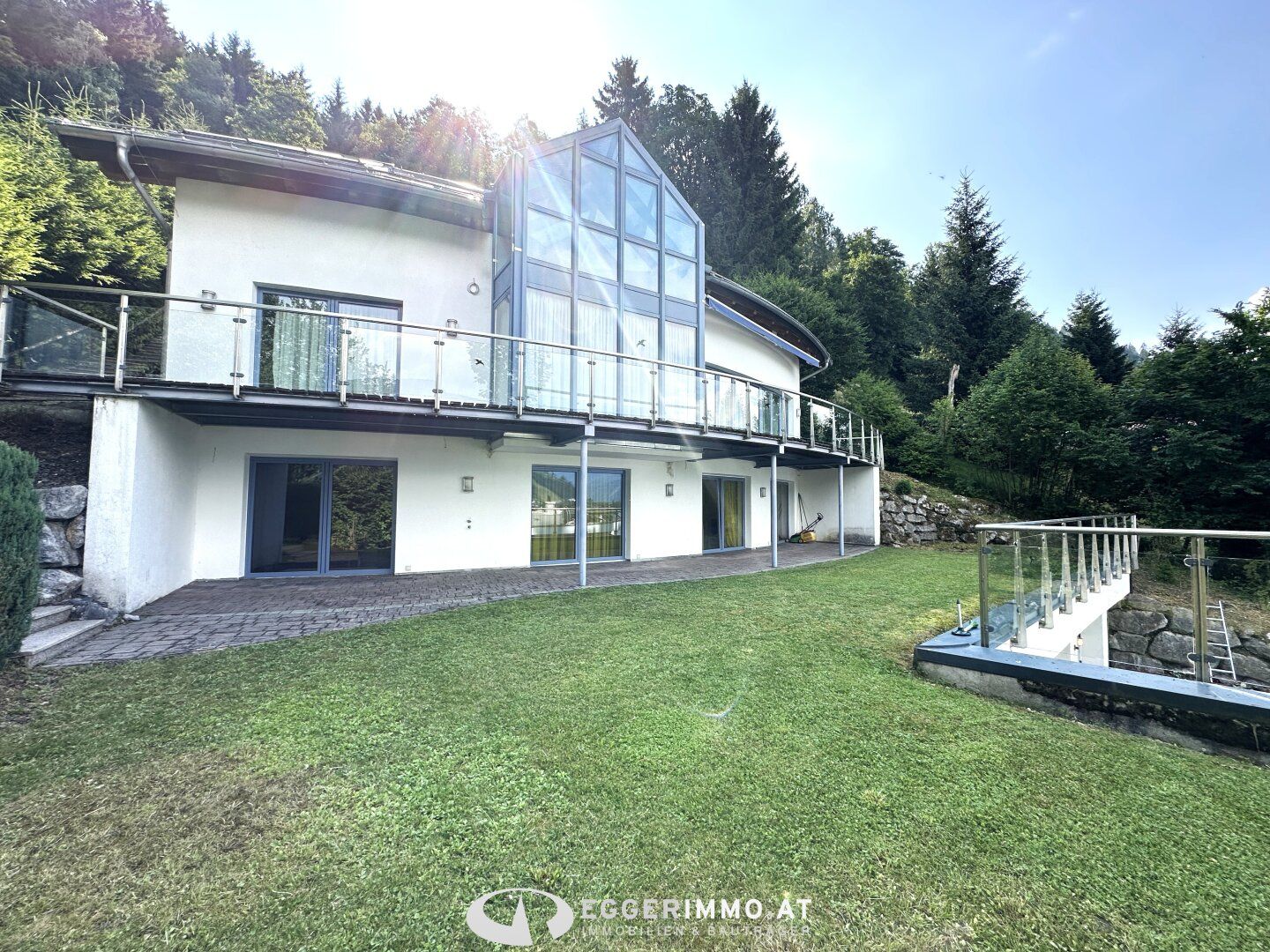 5700 Zell am See; SEEBLICK !! einzigartiges Einfamilienhaus, ca.445 Wohnfläche, 10 Zimmer, Terrasse, Schwimmbad, Sauna, Lift im Haus, 2 Garagen,