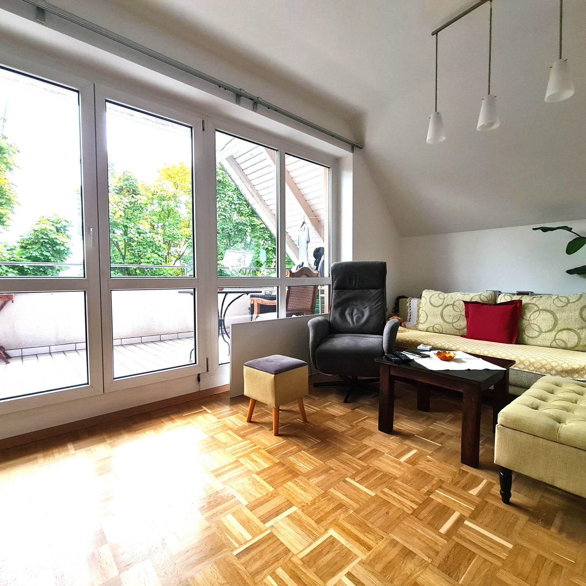 Dachgeschosswohnung mit großer Terrasse in Linz/Urfahr