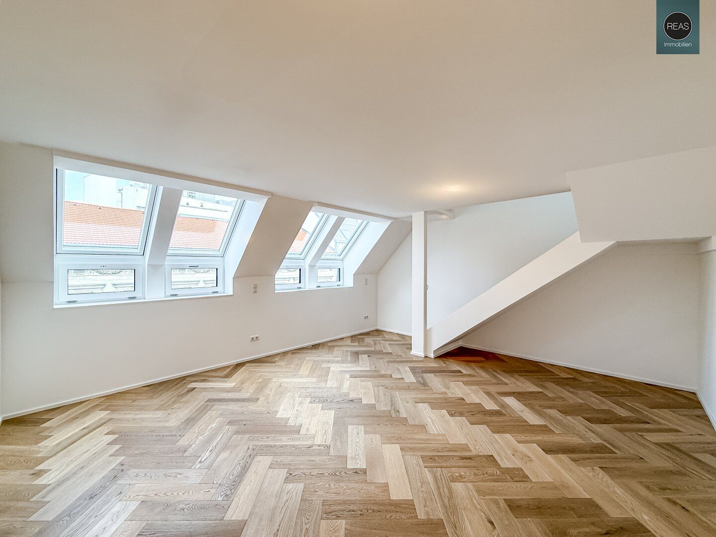 Elevate 1090 - Erstbezug: Luxus Dachgeschoss - Maisonette Wohnung (klimatisiert) mit Balkon und Terrasse nahe U6 Alser Straße, AKH!