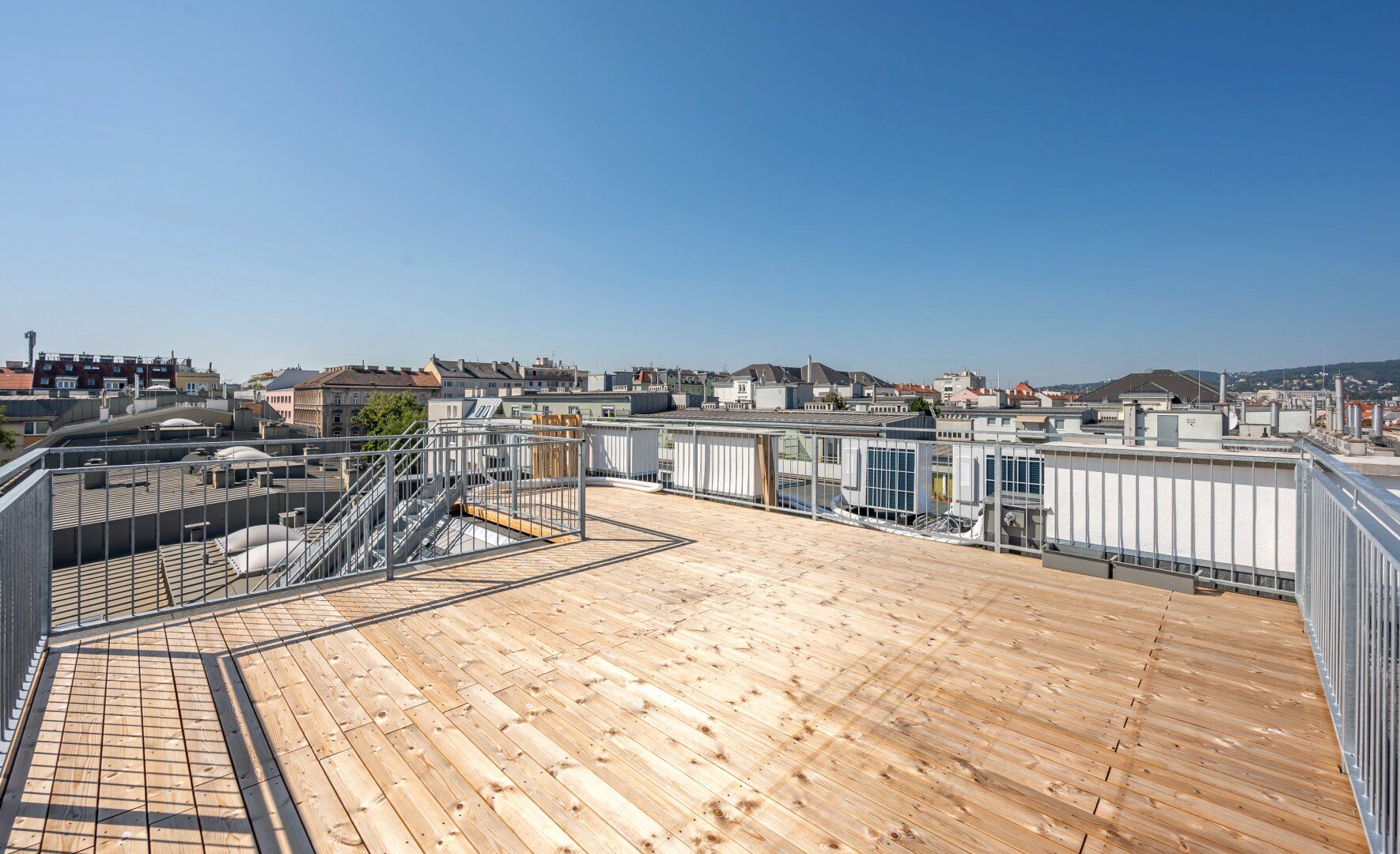 ++FonteFlats++ Fantastischer 4-Zimmer Dachgeschoss-ERSTBEZUG mit großartiger Dachterrasse