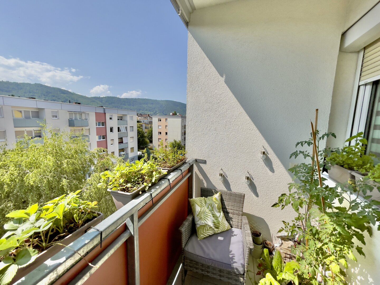 Renovierte Jungfamilienwohnung mit Loggia!