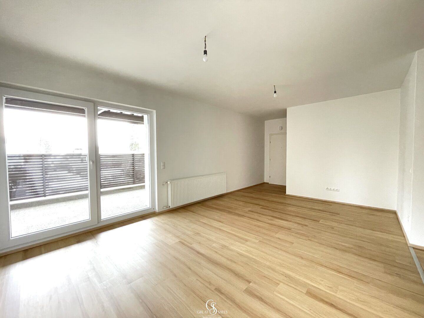Frisch saniert & energieeffizient - mit Terrasse, Gartennutzung & 2 Parkplätzen!