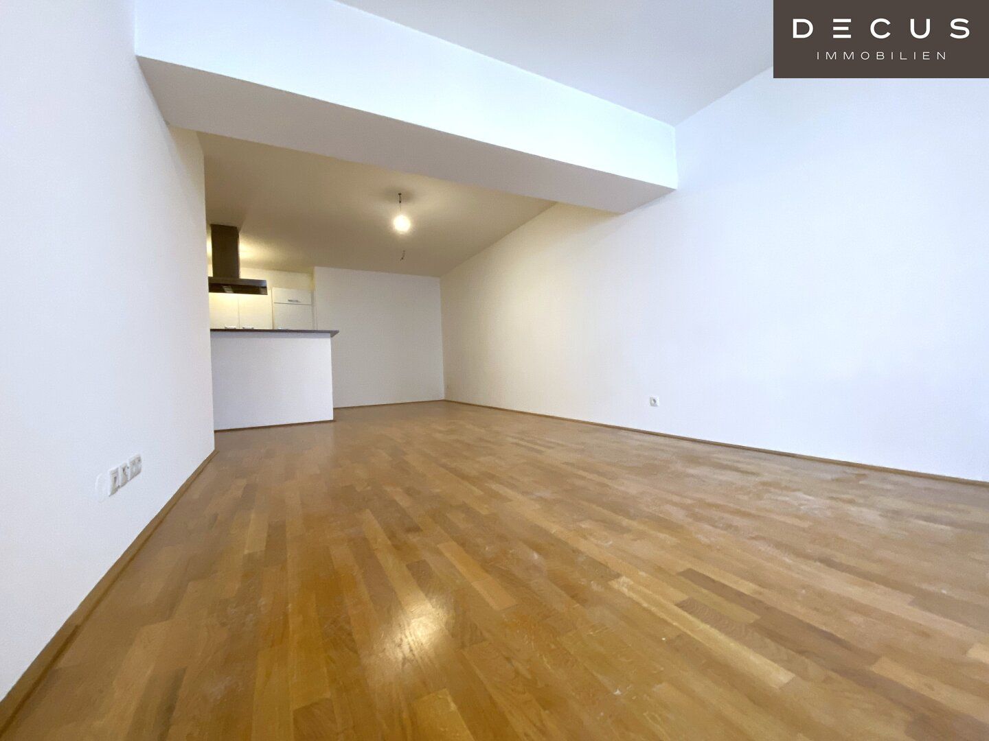 FRÜHLINGSAKTION: 1 MONAT MIETFREI | GROSSZÜGIGE 2-ZIMMER-WOHNUNG MIT LOGGIA | HUMBOLDTGASSE | TOP-ANBINDUNG & AB SOFORT VERFÜGBAR | WOHLFÜHLEN AB DEM ERSTEN TAG - Vista 2