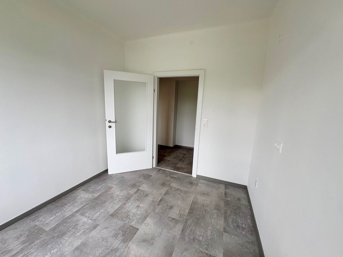Erstbezug nach Teilsanierung - 2 Zimmer