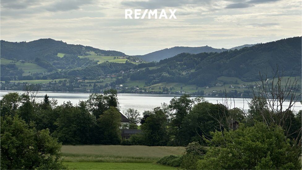 Traumhafte Gartenwohnung mit Seeblick am Attersee - Ihr neues Zuhause!