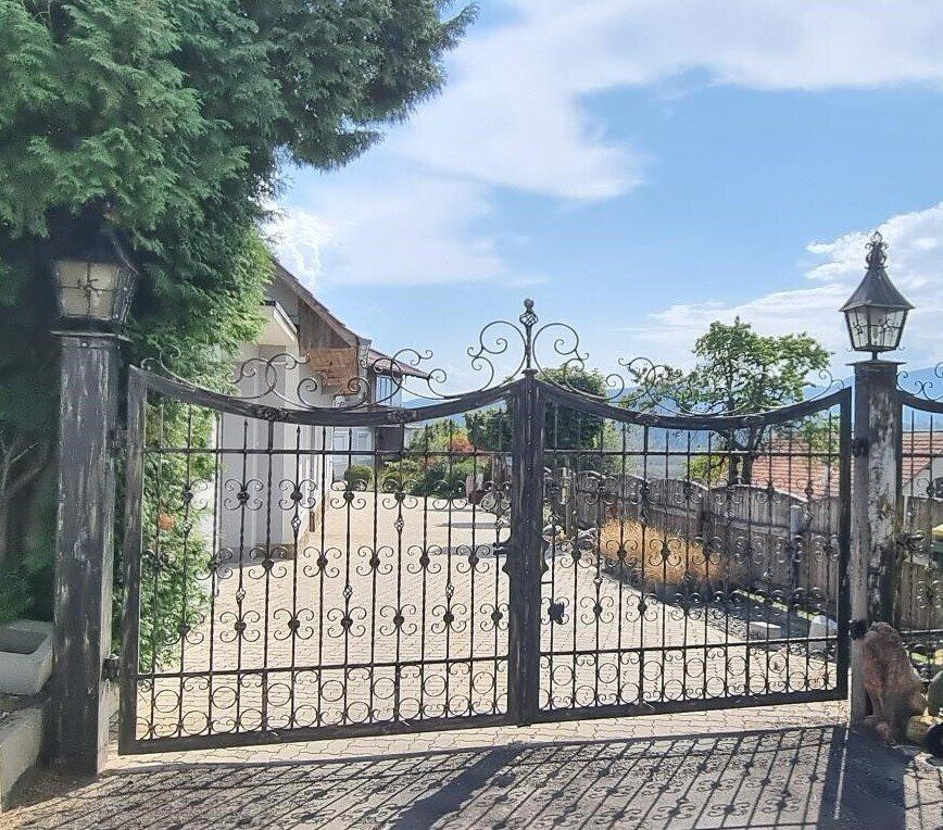 Generationenhaus (4 Wohneinheiten) in Traumlage in 8530 Deutschlandsberg