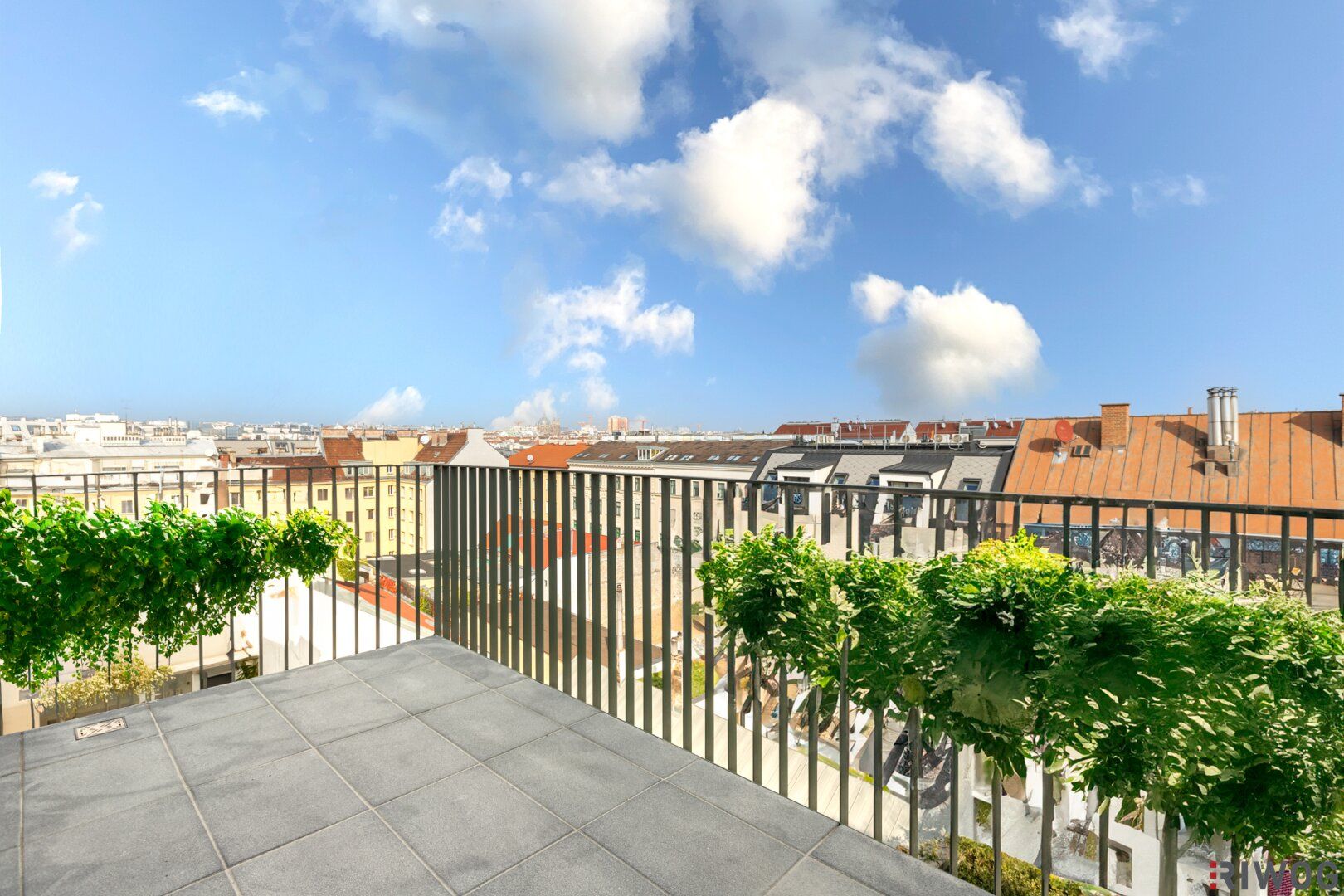 ERSTBEZUG MIT FERNBLICK | Dachgeschoss mit ca. 10 m² INNENHOF-BALKON/TERRASSE | TG-Stellplatz optional | Nachhaltiges Wohnbauprojekt