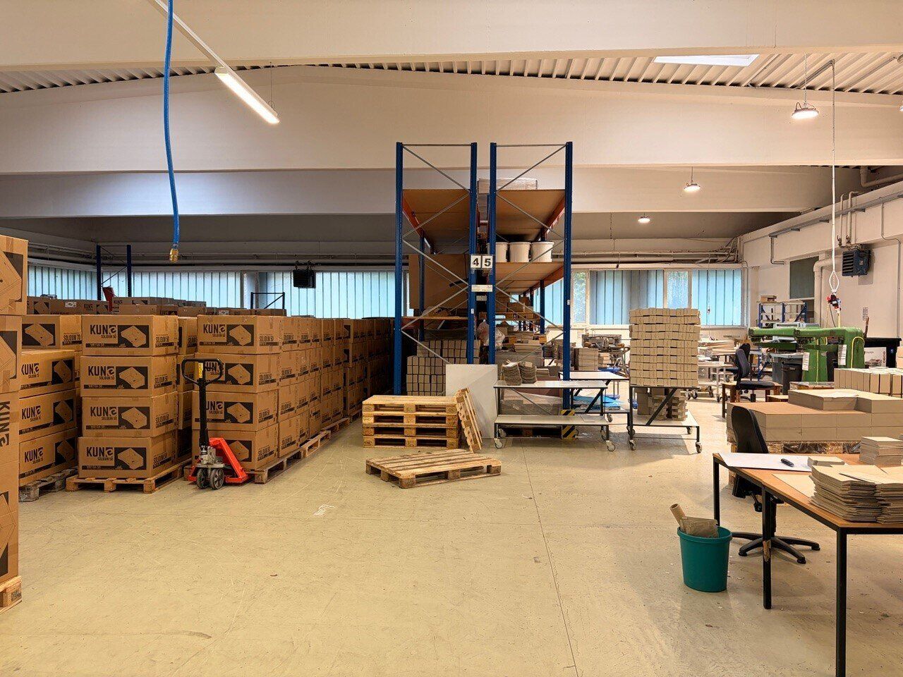Attraktive Gewerbehalle in der Linzer Industriezeile zu vermieten - Mehr