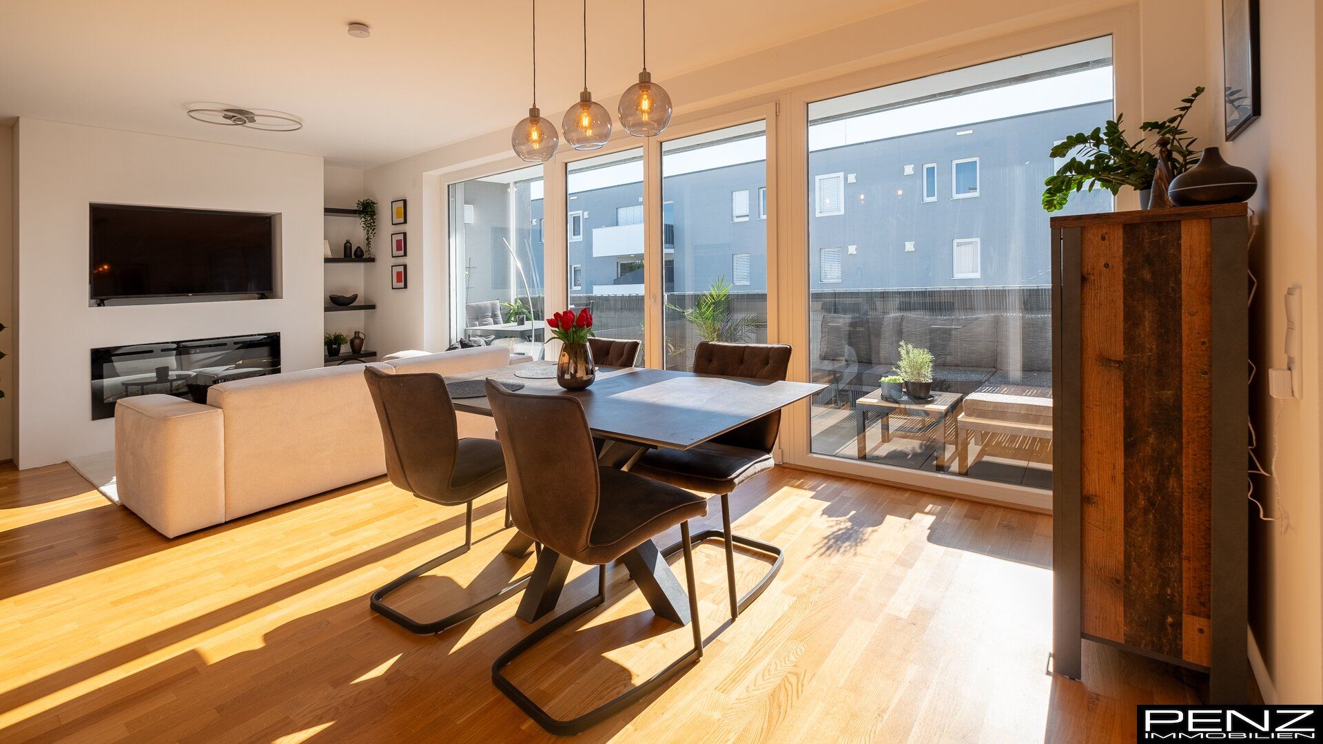 LINZ: Moderne Wohnung mit hellem Balkon