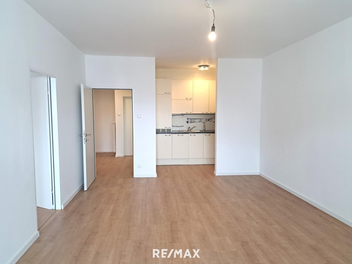 Gepflegte 2-Zimmer-Mietwohnung mit Balkon in Waidmannsdorf - Nähe Universität