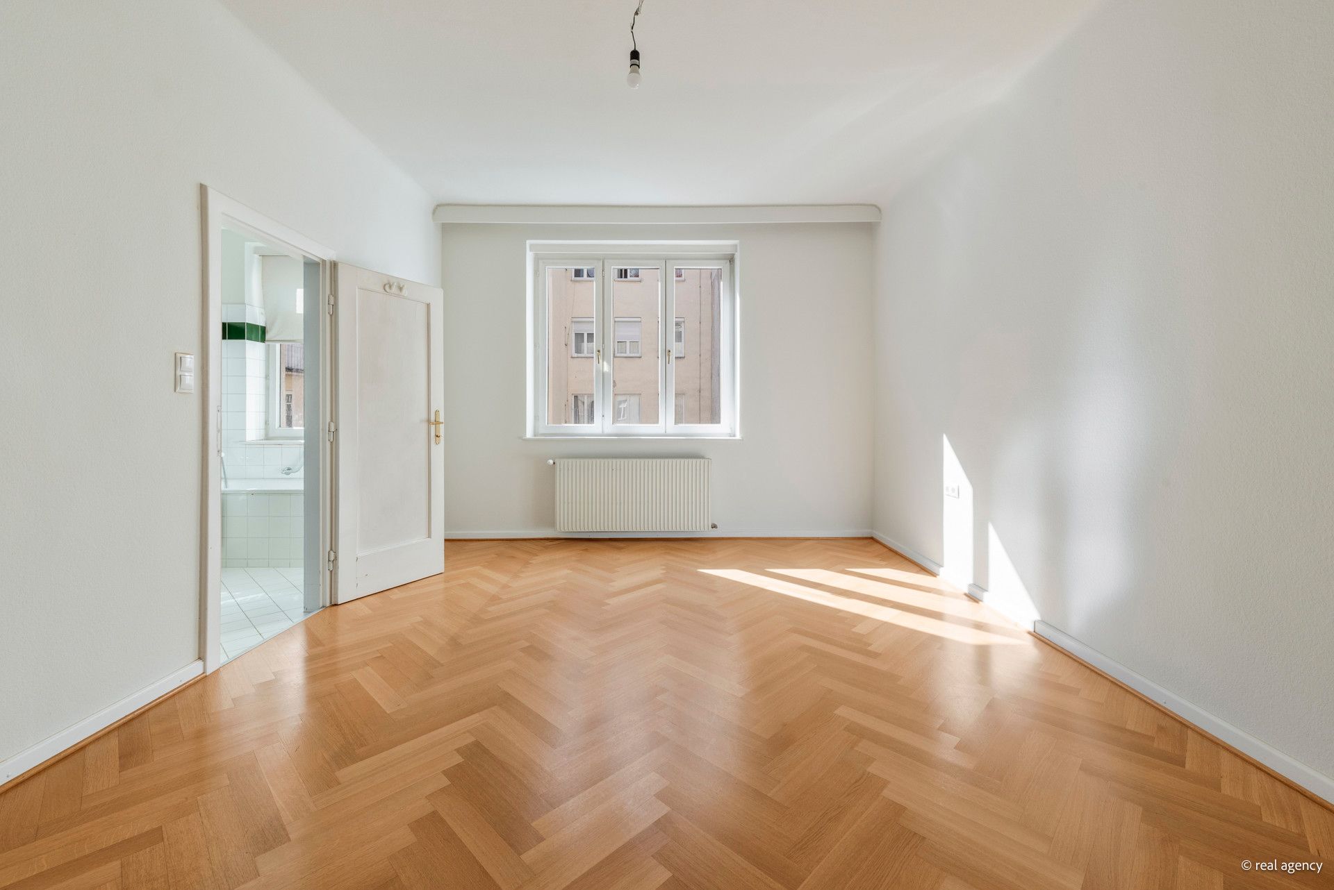Charmante 2 Zimmer Wohnung mit Balkon
