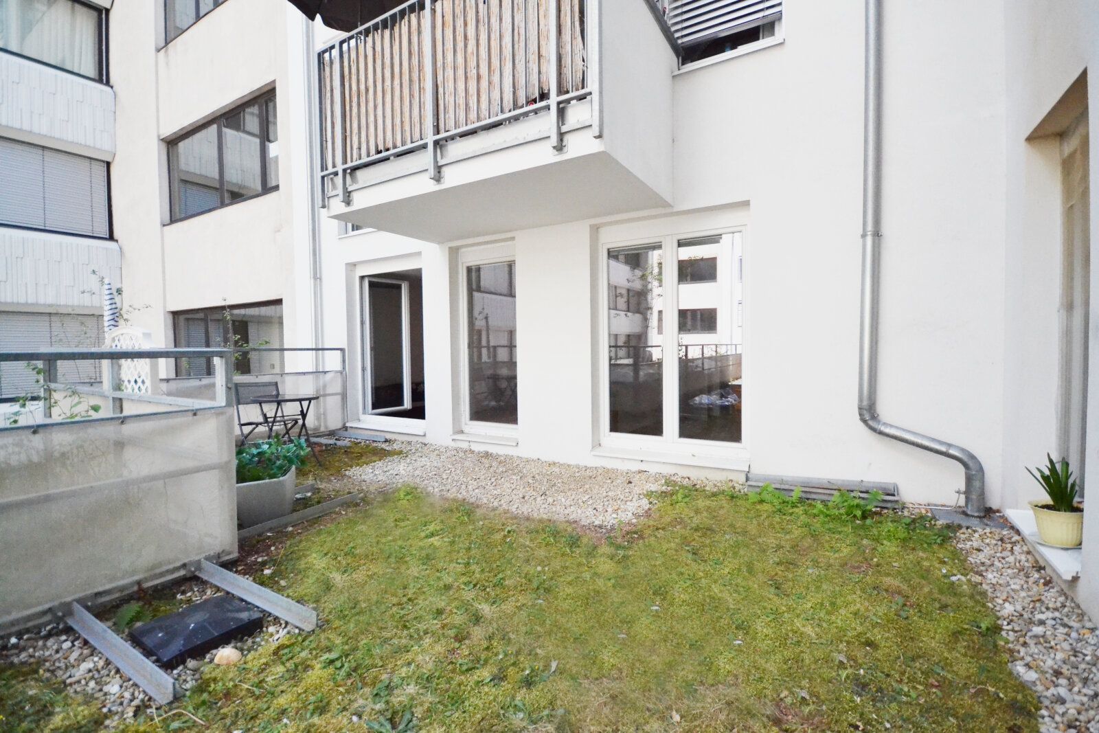 75 m² Neubau mit Dachgarten-Zugang & XL Garage - Nähe U1