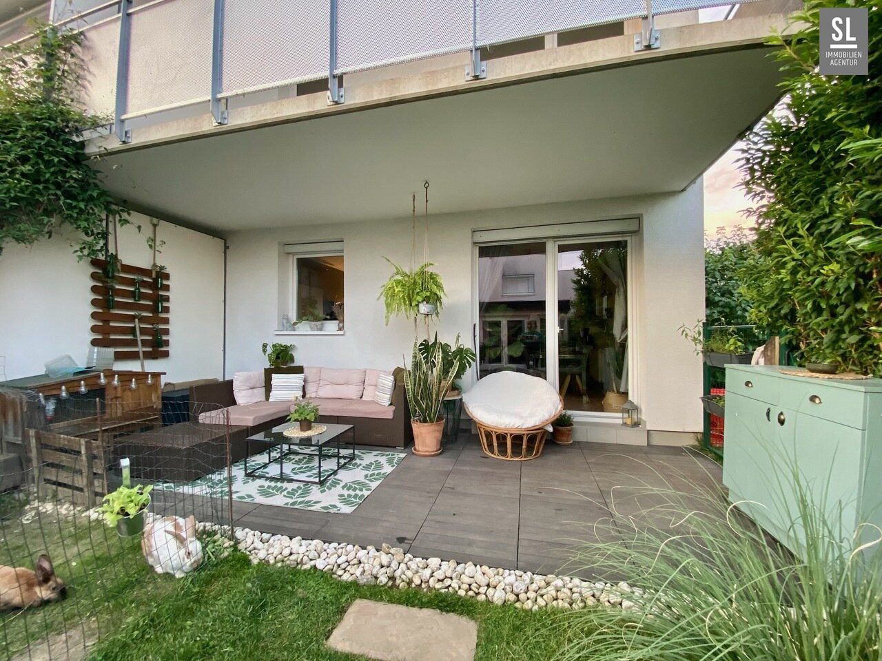 Schöne Gartenwohnung mit ganzjährig nutzbarem Gartenbüro, großer SW-Terrasse an Grenze zu St. Peter, inkl. TG Platz und Kellerabteil