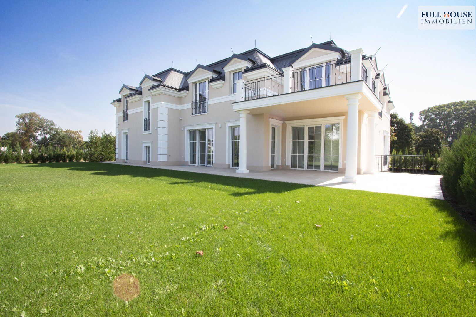 Luxuriöse Villa in Fontana Belagsfertig - Ihr Traumhaus in bester Lage