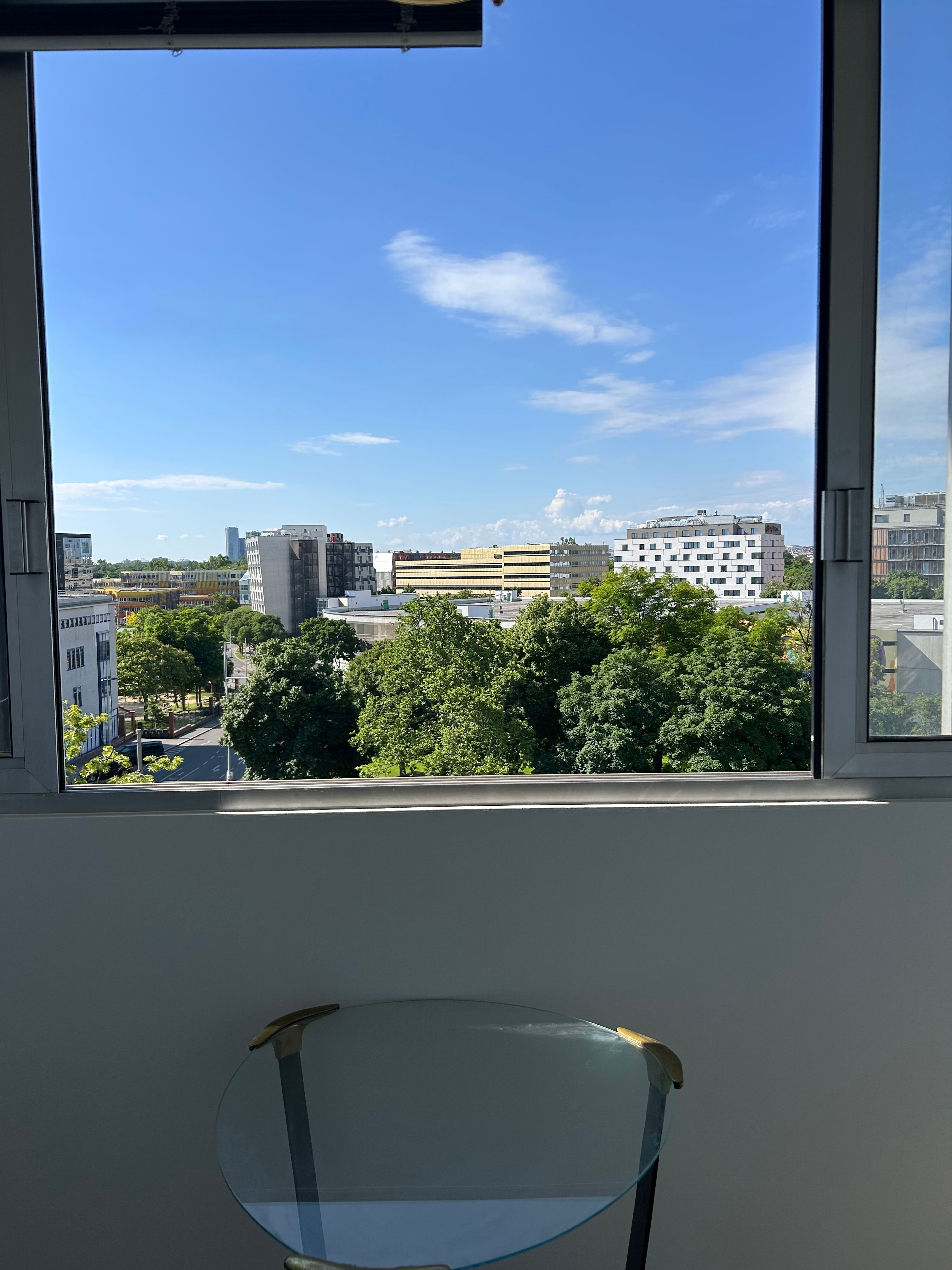 Erstbezug nach Generalsanierung! 3-Zimmer-Wohnung mit Loggia vis-à-vis WU & U2 Messe-Prater