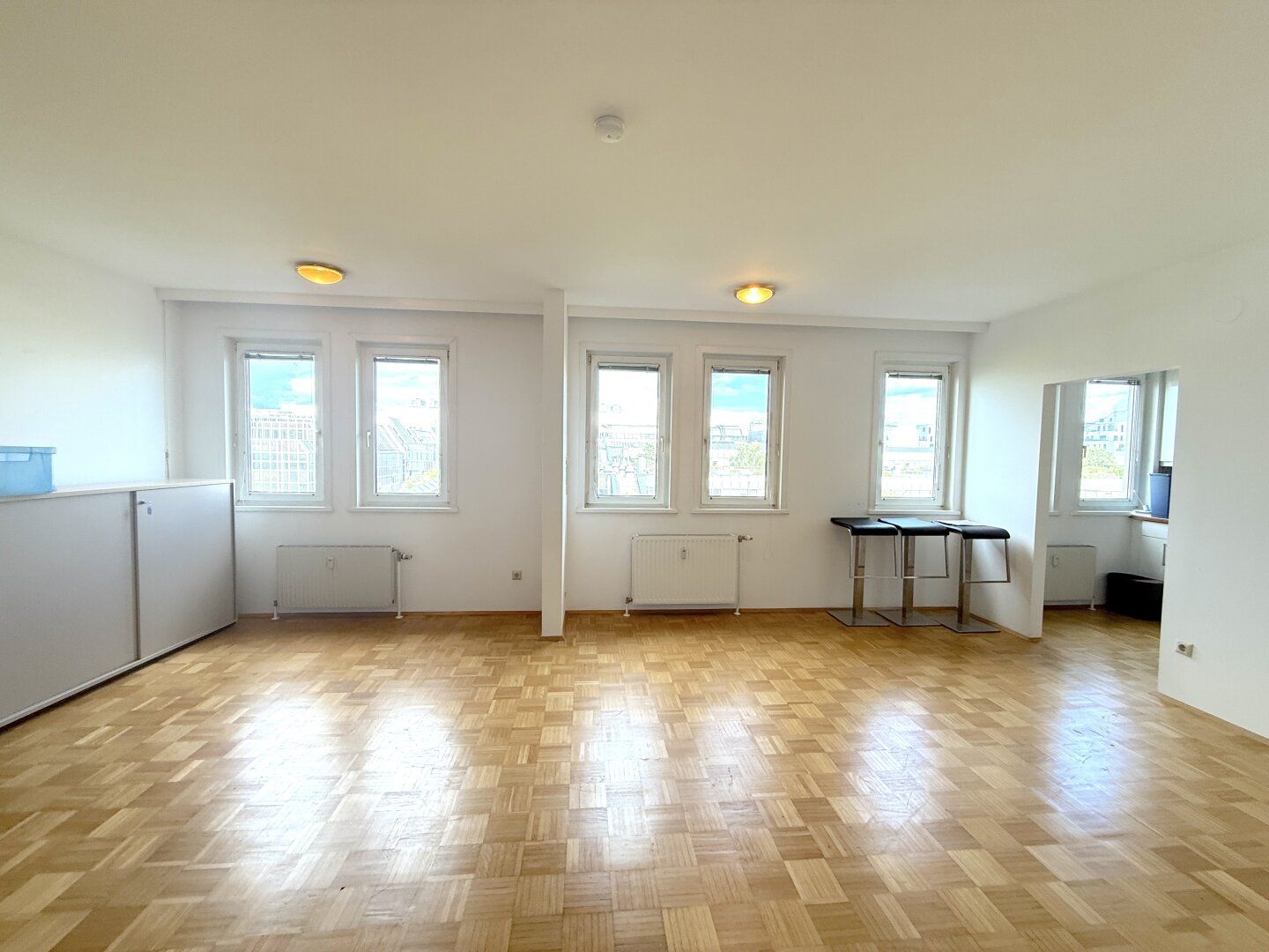 Augasse | 3 Zimmer Wohnung mit Einbauküche und Abstellraum im 6. Liftstock