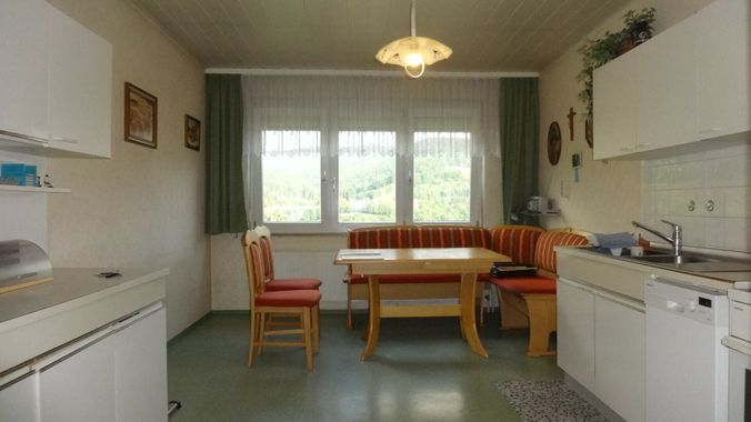 7a Küche mit Essbereich