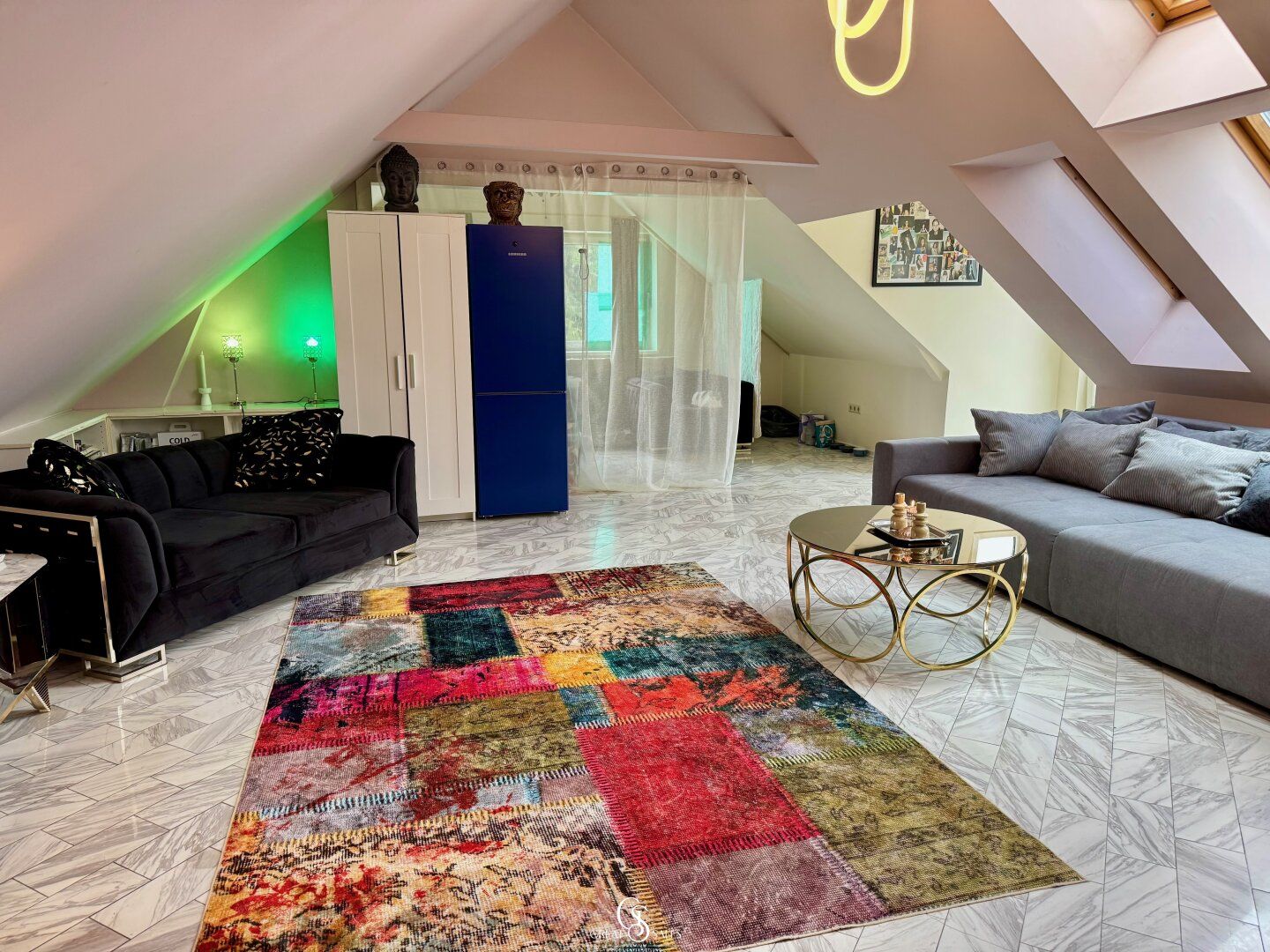 Lichtdurchflutete Dachgeschosswohnung mit großer Terrasse & Carport in Graz-Andritz