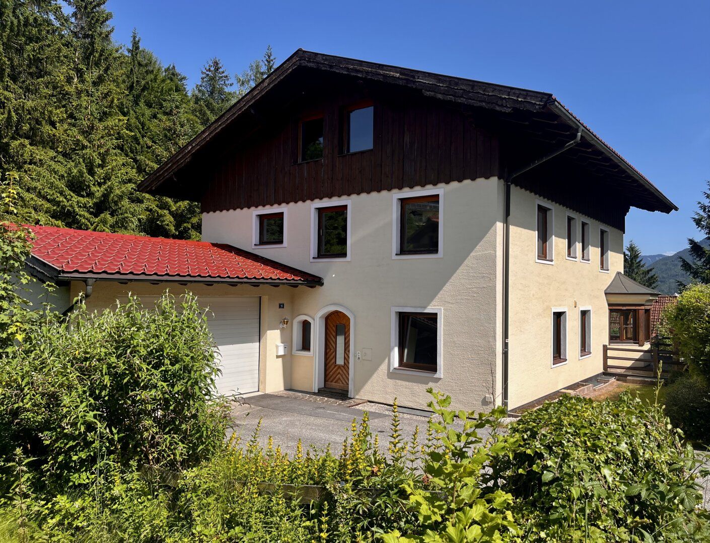 Wohnhaus mit großzügigem Potential für mehrere Generationen