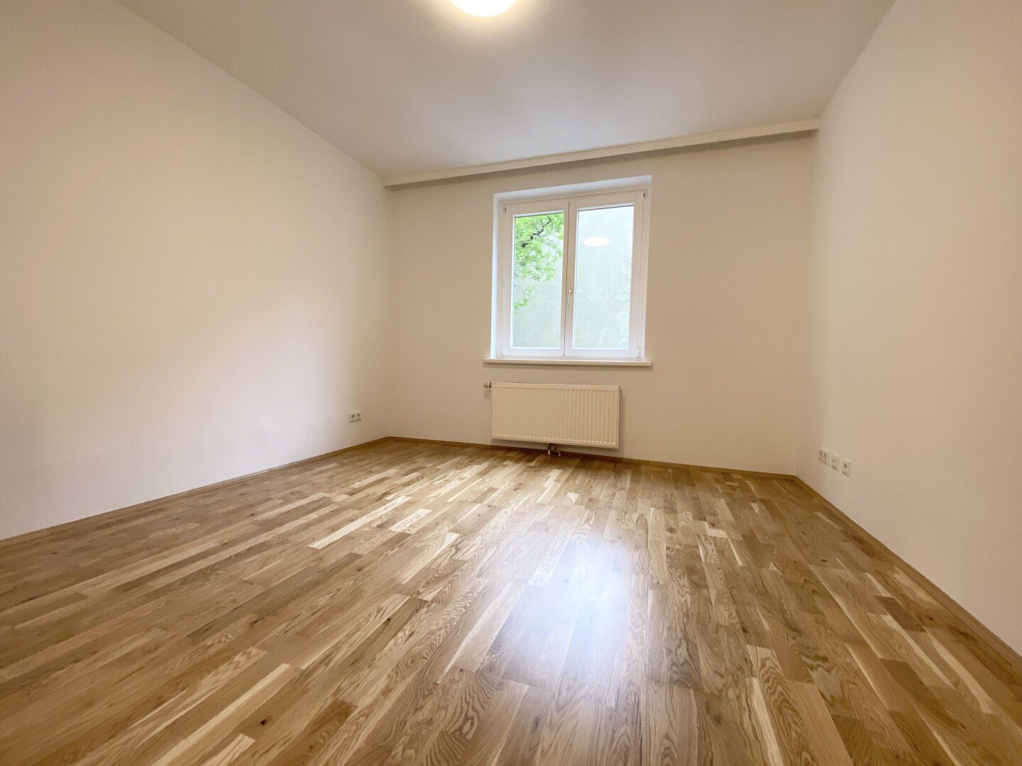 CHARMANTE 1-ZIMMER-WOHNUNG IM 15.BEZIRK!