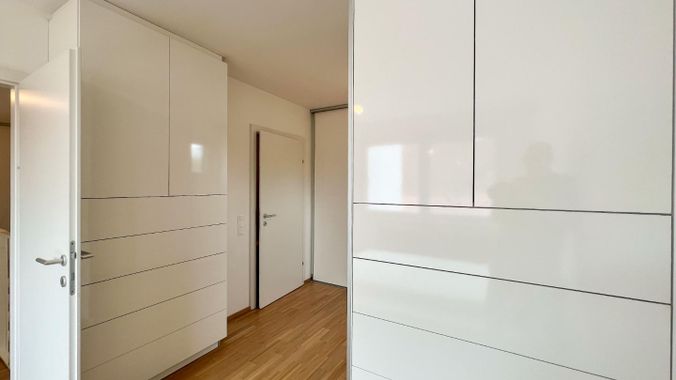 Schlafzimmer-3-Garderobe