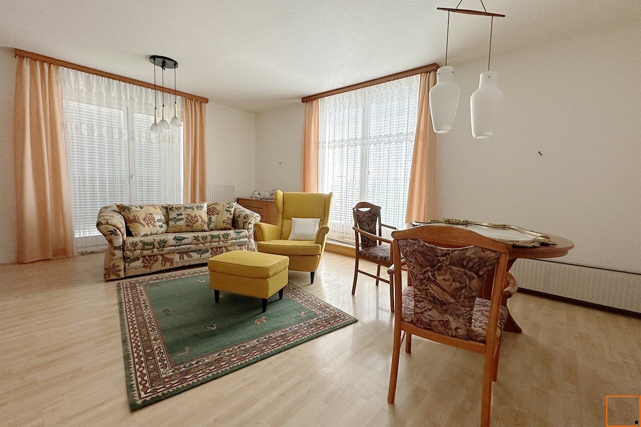 Renovierte 2-Zimmer-Wohnung mit Terrasse