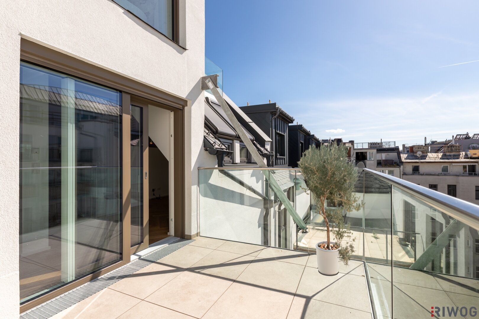 ERSTBEZUG II MAISONETTE MIT BALKON UND TERRASSE II LUFTWÄRMEPUMPE UND KLIMA II NÄHE AKH UND U6 ALSER STRASSE II ANLEGERPREIS