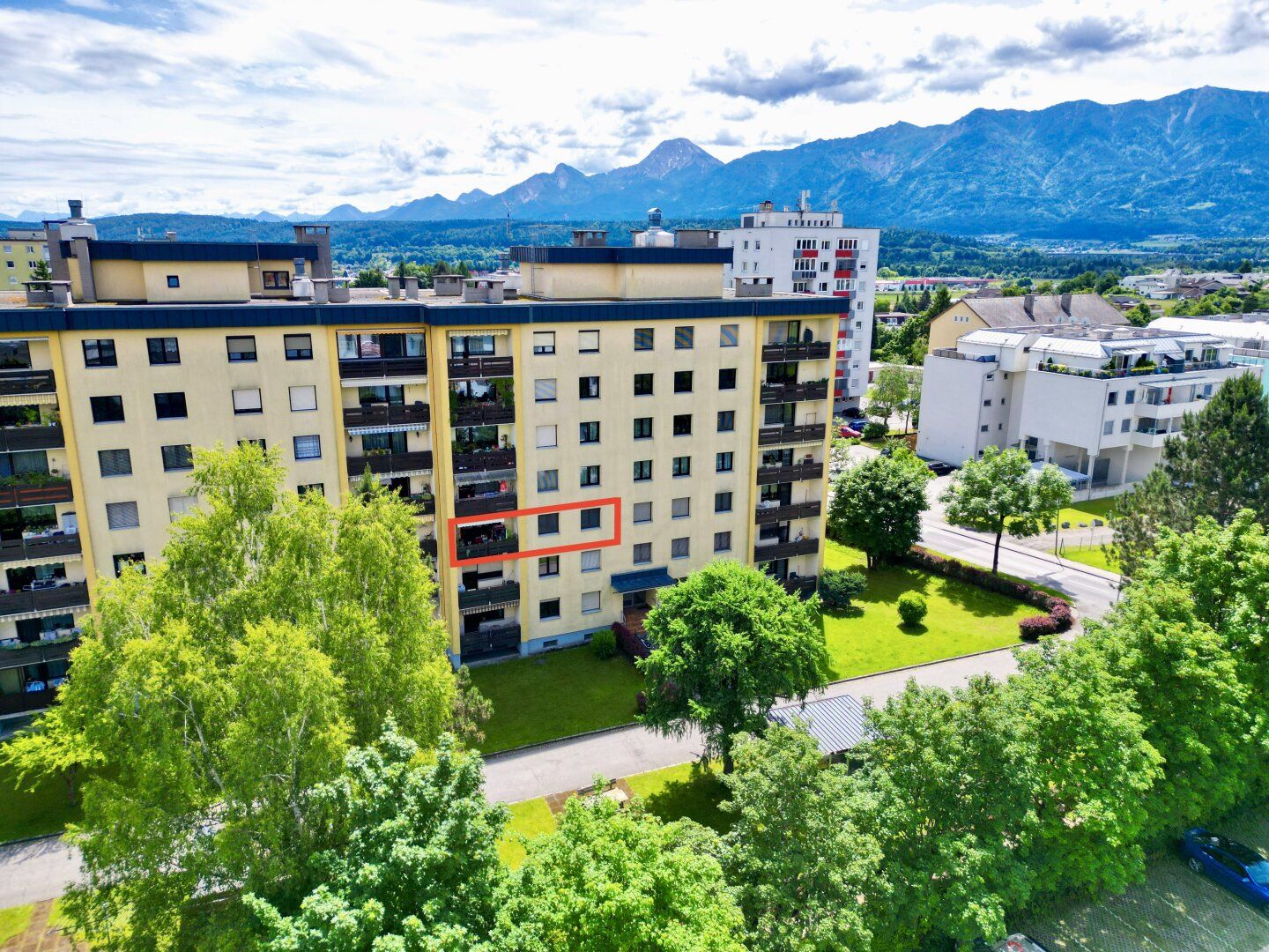 Helle 2,5-Zimmer-Wohnung mit Balkon, Liftzugang & Tiefgaragenplatz in Villach-Völkendorf