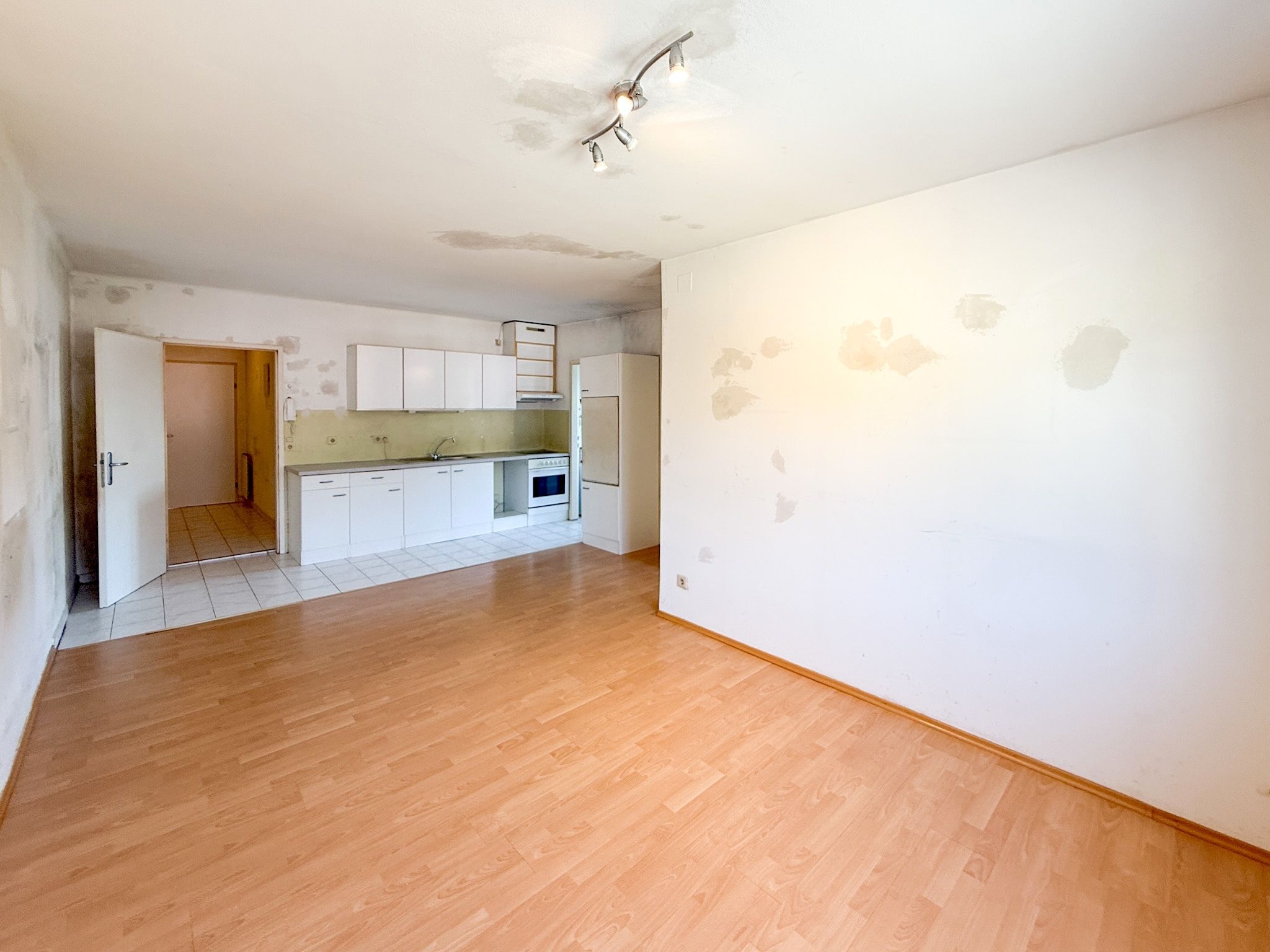 Gemütliche 2-Zimmer-Wohnung mit Potenzial am Stadtrand von Vöcklabruck