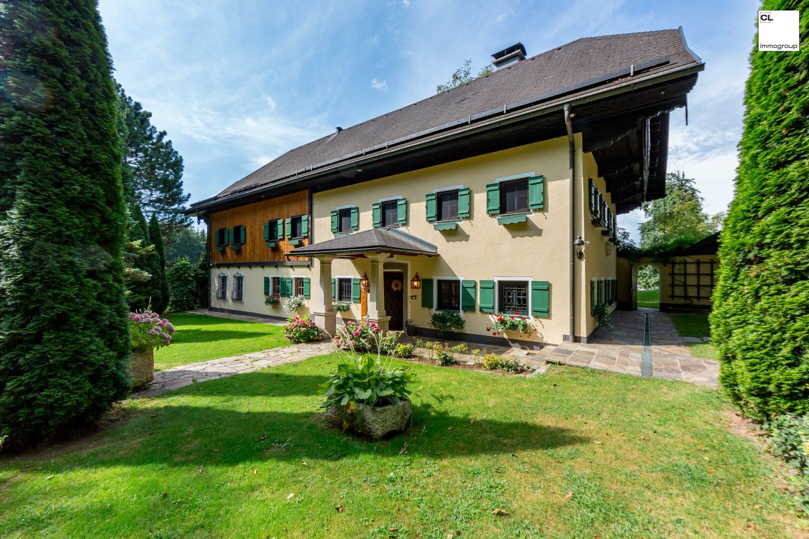 Beeindruckendes Herrenhaus in malerischer Umgebung!