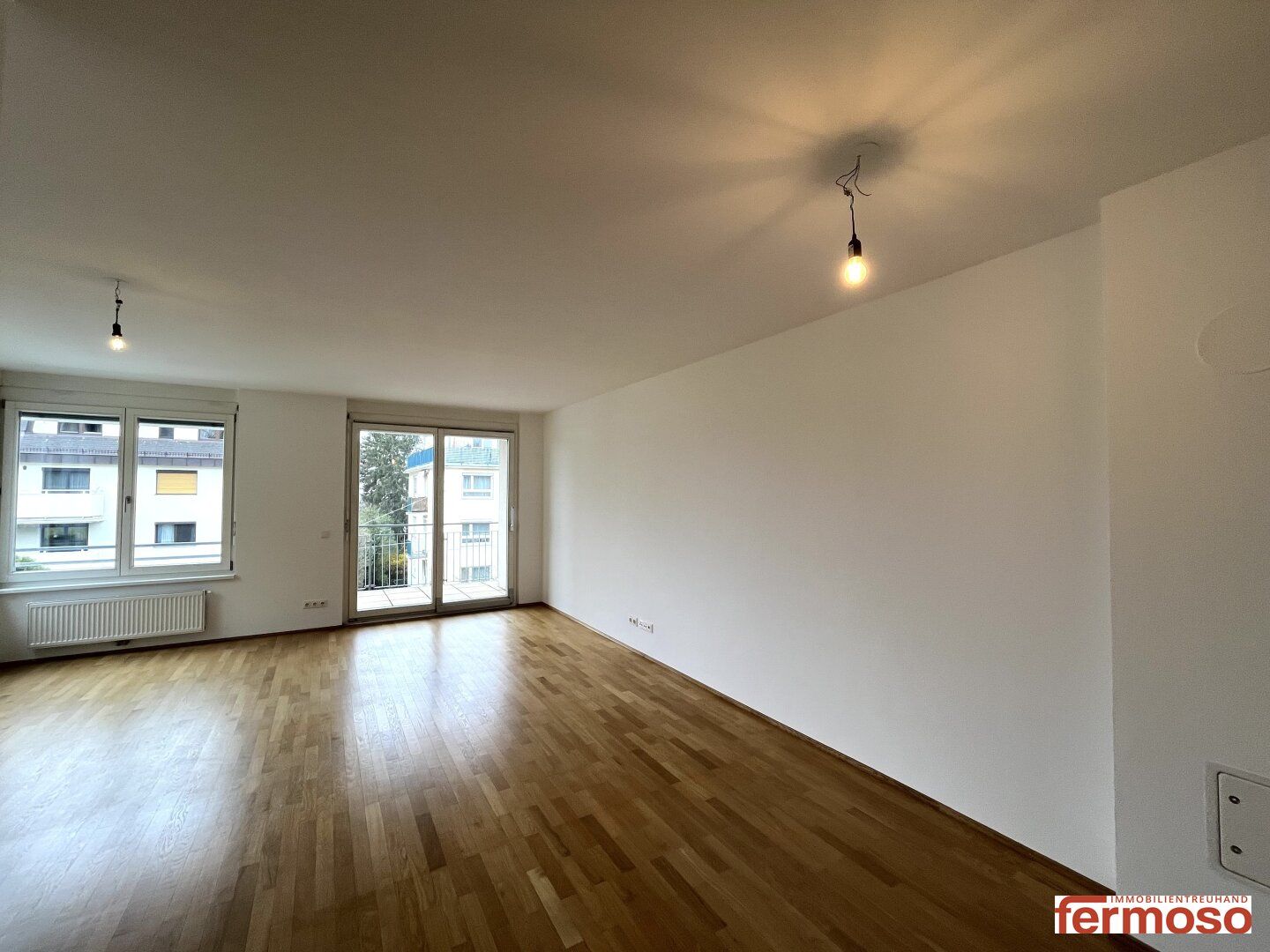 Wunderschöne, helle 4-Zimmer Wohnung mit zwei Balkonen und Klimageräten in allen Wohnräumen