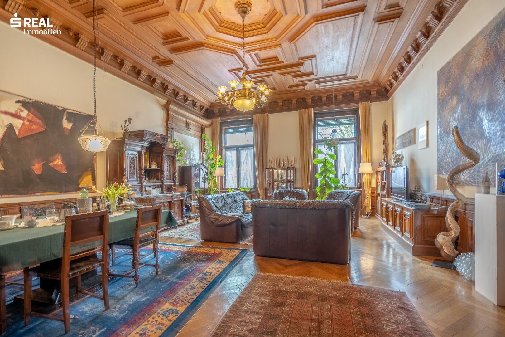 Geidorfer Bestlage - exklusive Altbauwohnung mit Sonderräumlichkeiten in eleganter Gründerzeit-Villa!