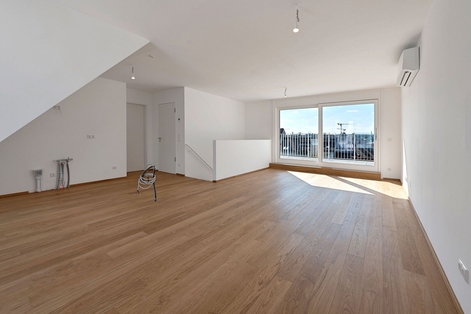 THE TEMPTATION - Dachgeschoss-Maisonette mit 2 Terrassen + Balkon | 33 m² Freifläche, 4 Zimmer - Ansicht 3