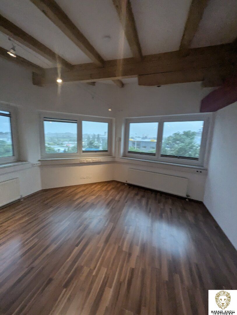 Attraktive Büro- / Praxisräumlichkeiten im 2. Obergeschoss - 108 qm in Vomp - Ansicht 2