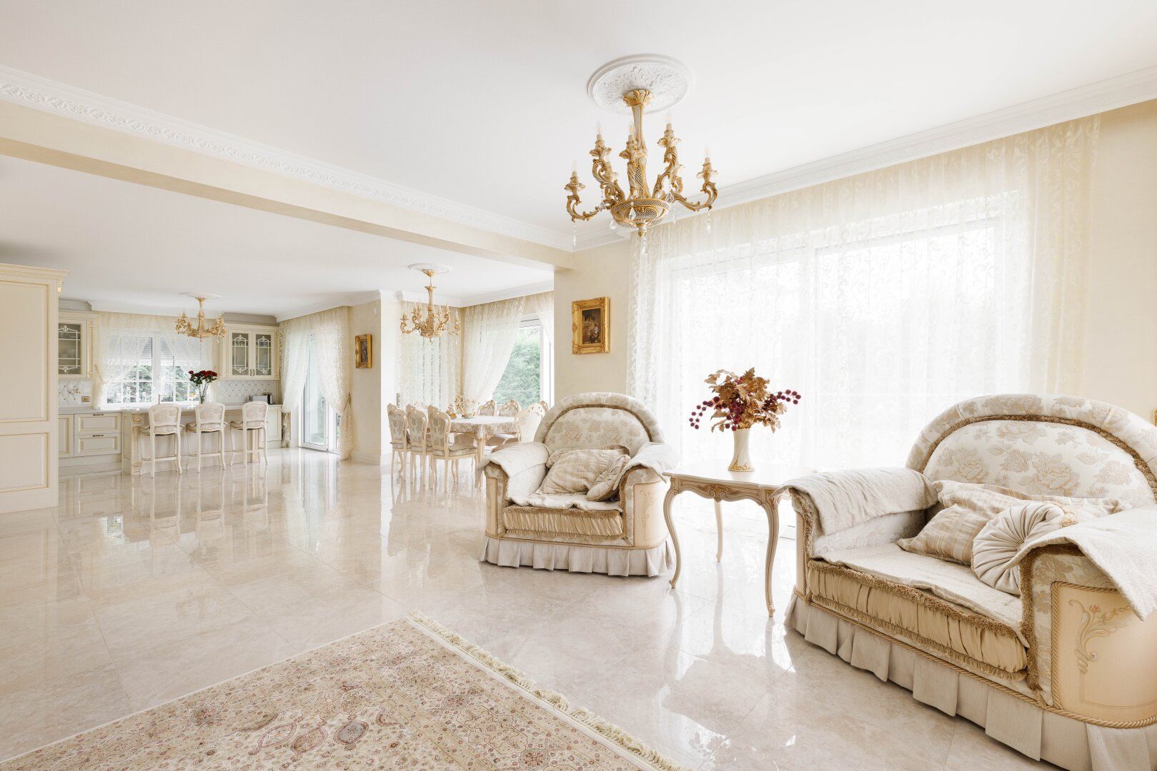 KLASSISCHE LUXUSVILLA mit großer Terrasse und Garage | Vollmöbliert | Fontana Golf Club