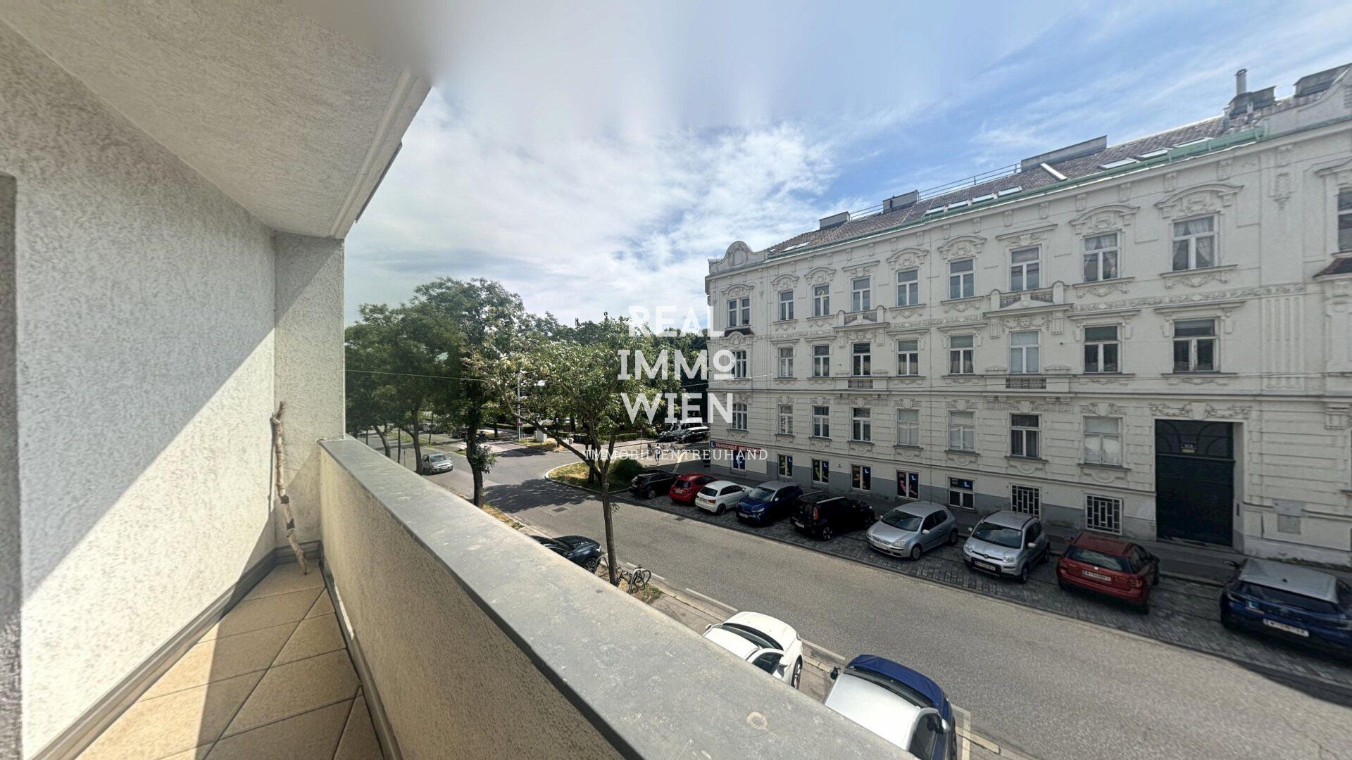 Ihr perfektes Zuhause in Wien Hietzing: Lichtdurchflutete Neubauwohnung mit Loggien und Parkplatz