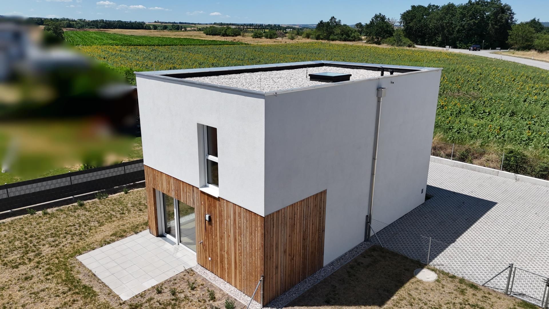 Kuća, 99 m², zemljište 294 m²