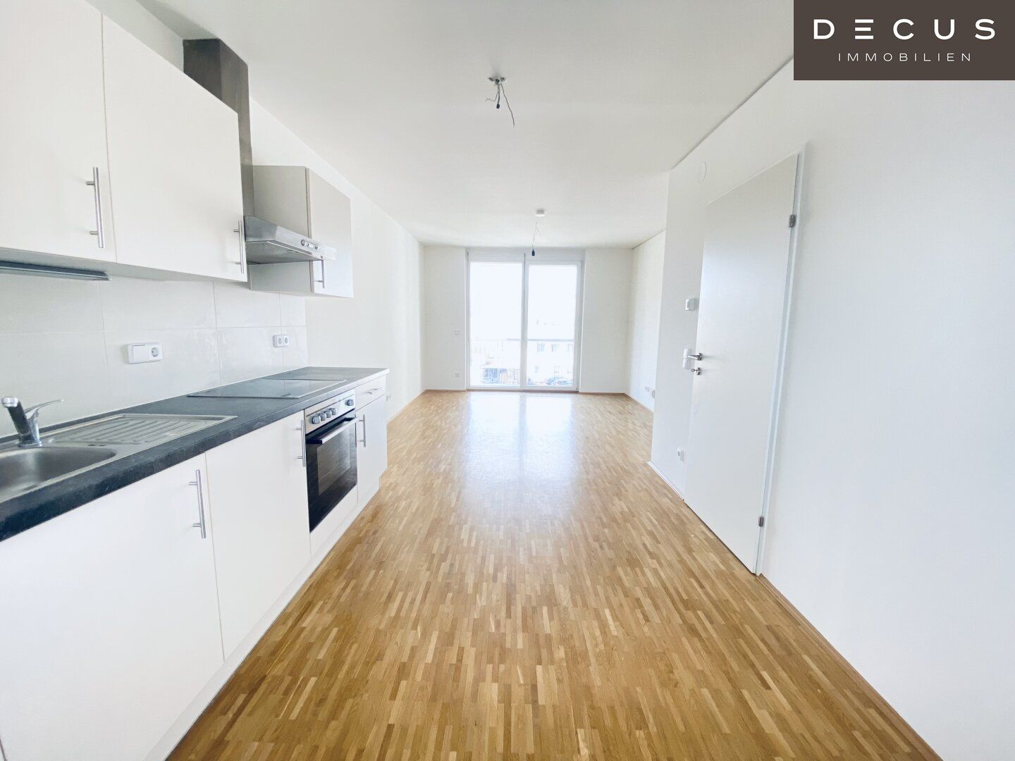 | BALKONWOHNUNG | TOLLE STARTERWOHNUNG | NÄHE HAUPTBAHNHOF | 2-ZIMMER