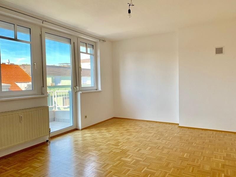 LINZ/URFAHR (AUBERG) : TOP-Mietwohnung ca. 42 m2 (2 Zimmer) + BALKON mit Pöstlingbergblick + KÜCHE