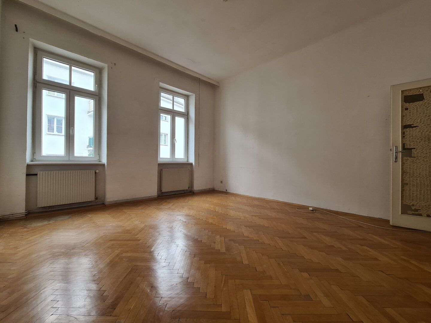 2er WG Altbau | Abgewohnter Zustand | U4 Pilgramgasse