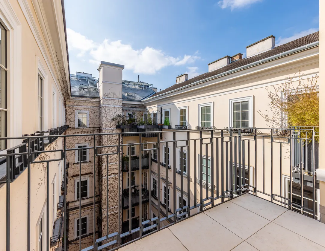 Charmante Wohnung, exklusive Ausstattung - mit Balkon und Terrasse!