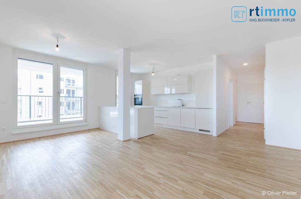 4 ZIMMER ECKWOHNUNG MIT RIESIGEM BALKON + GARAGENPLATZ- U1 NÄHE