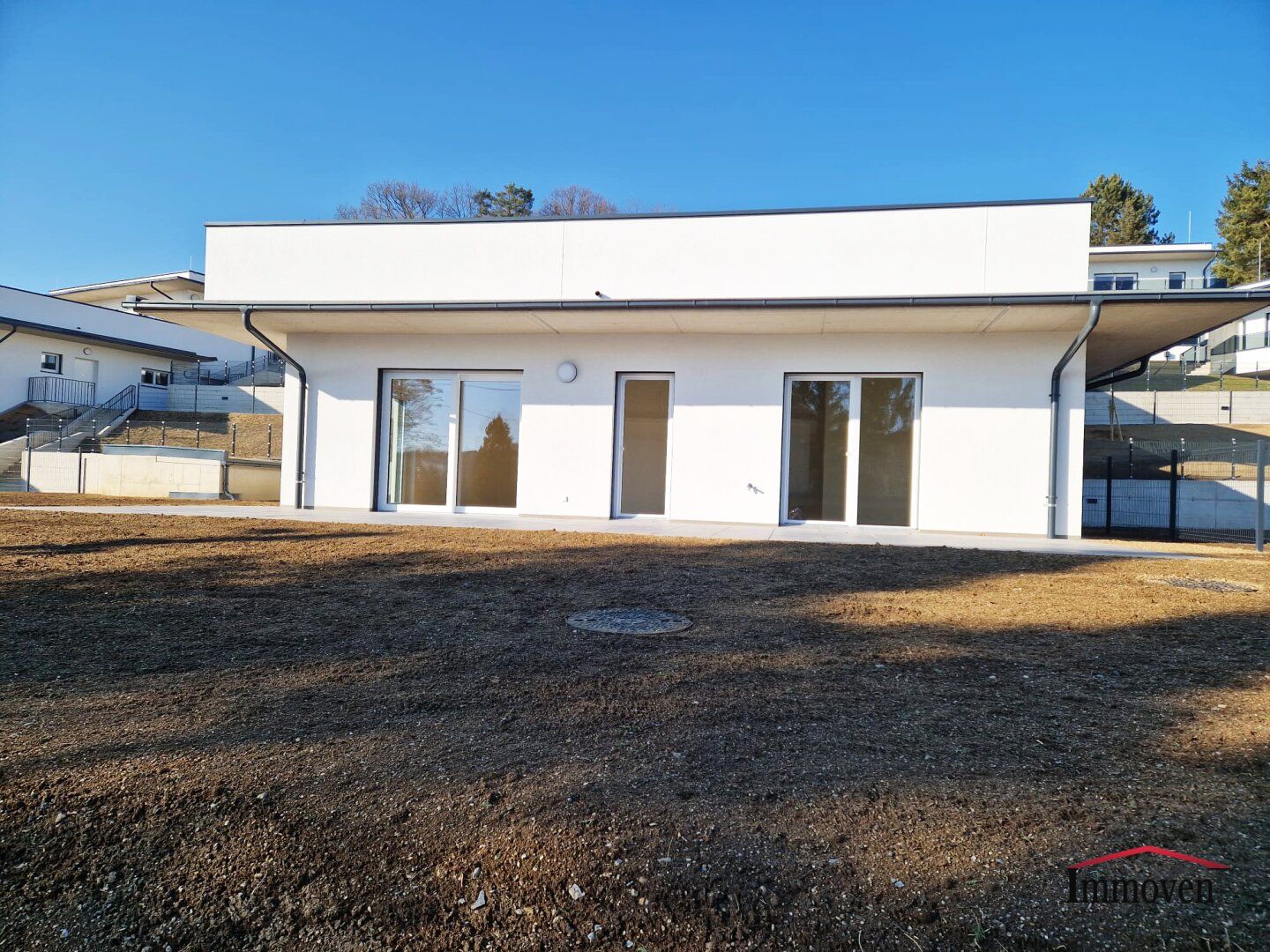 ERSTBEZUG - RUHELAGE in Mariatrost: moderne 4-Zimmerwohnung mit Terrasse, mit Garten und 2 Tiefgaragenplätze
