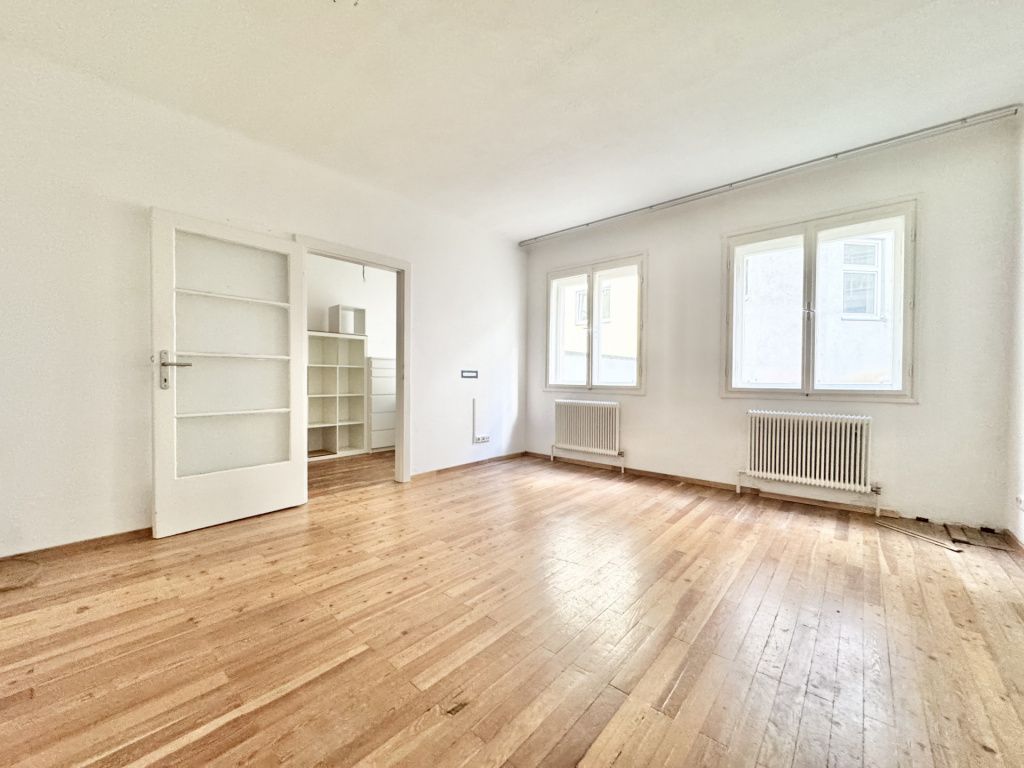 TOP-RUHELAGE | 4 ZIMMER | KOMPLETT HOFSEITIG | U-BAHN-NÄHE