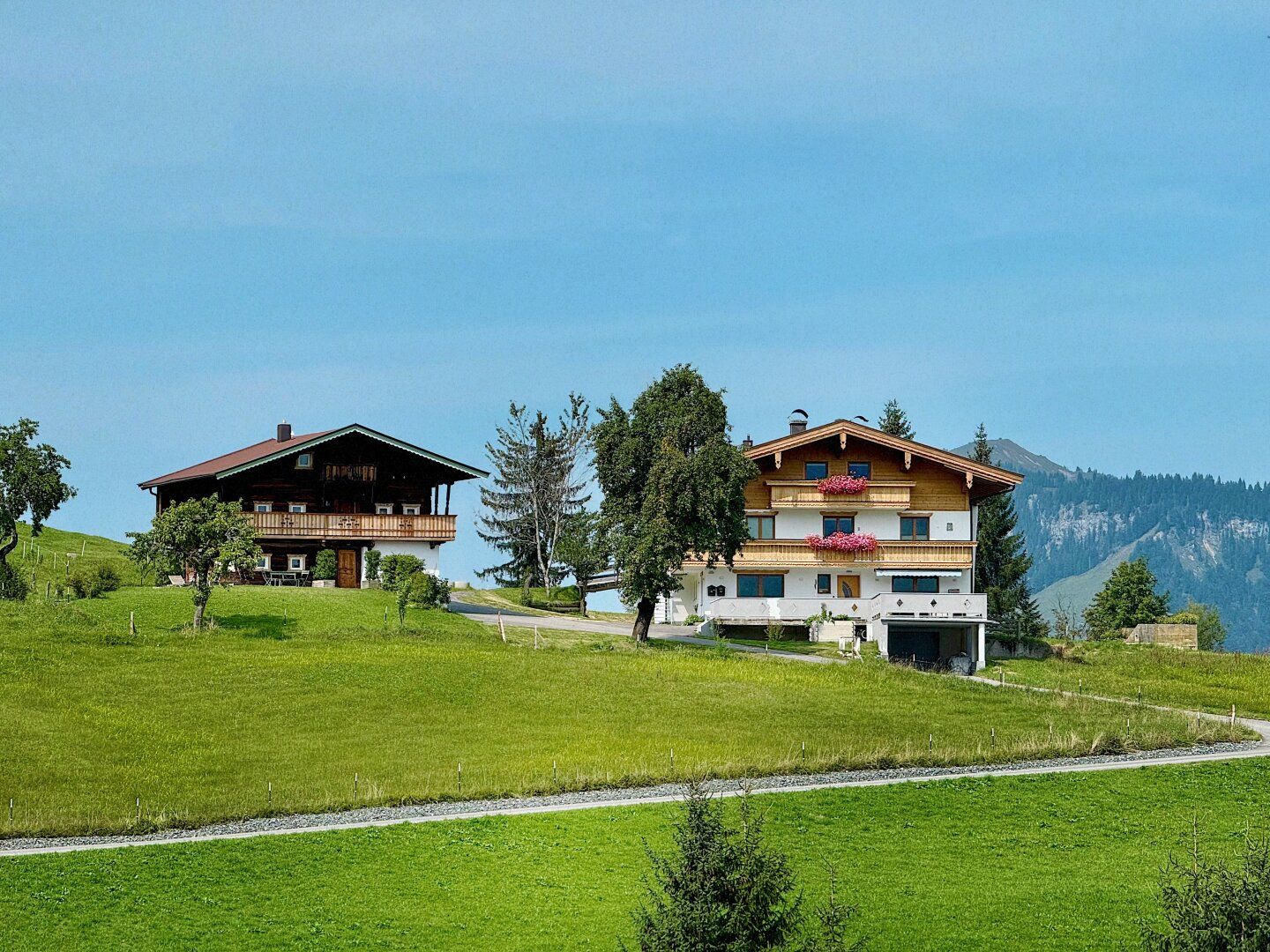 102 m² Dachgeschosswohnung in Fieberbrunn - Wohnen am Bauernhof in Traumlage